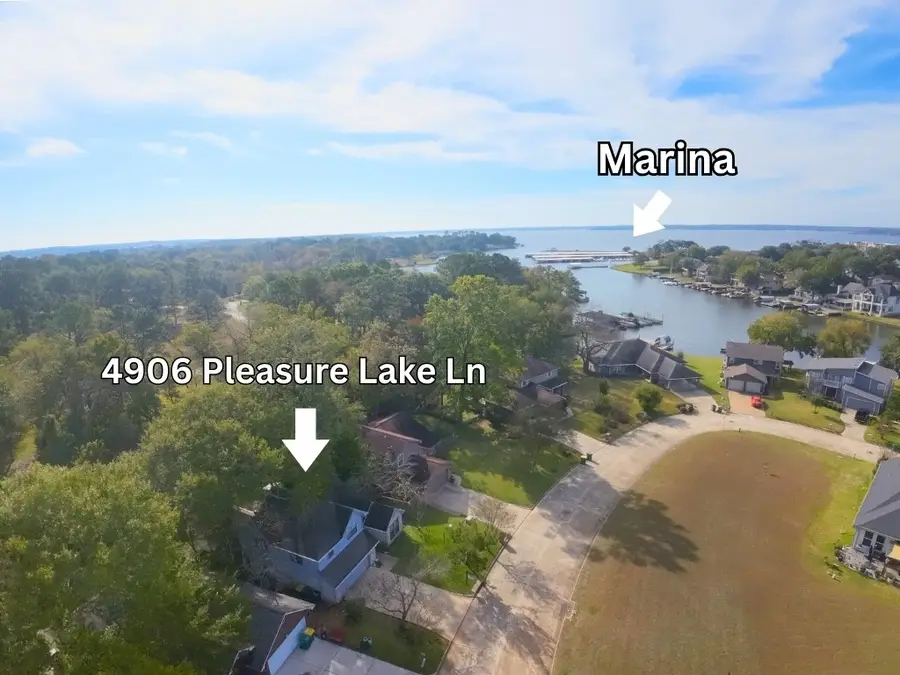4906 Pleasure Lake Lane, Willis, TX 77318 - Image #2