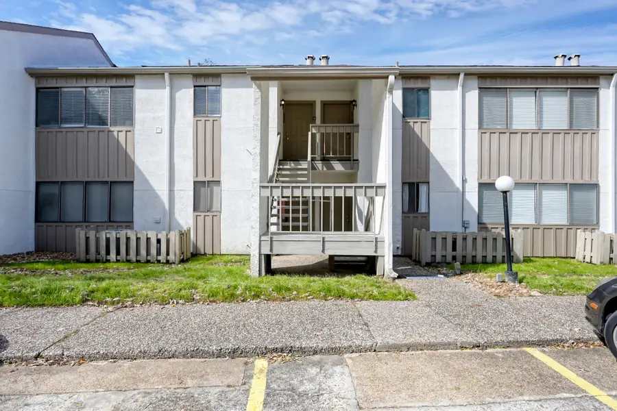 12100 Melville Drive #6, Montgomery, TX 77356 - #2