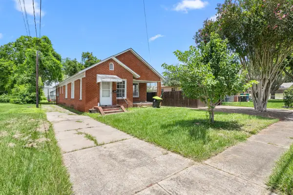 806 Morton St, Richmond, TX 77406