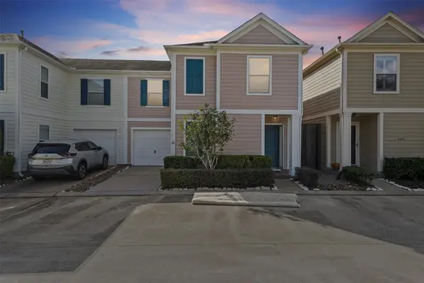 2618 Woodridge Manor Drive, Houston, TX 77087