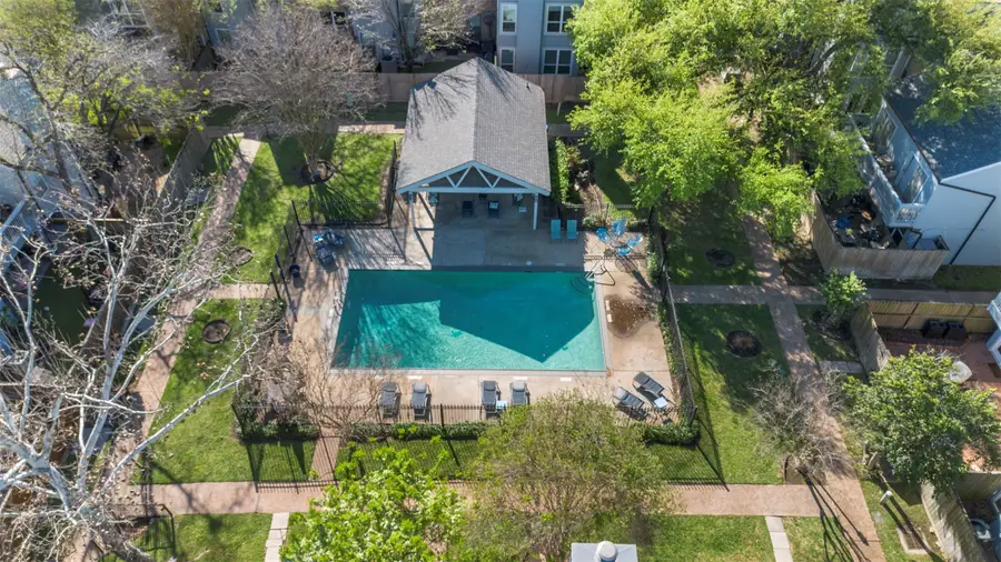 772 Worthshire Street #3, Houston, TX 77008 - #2