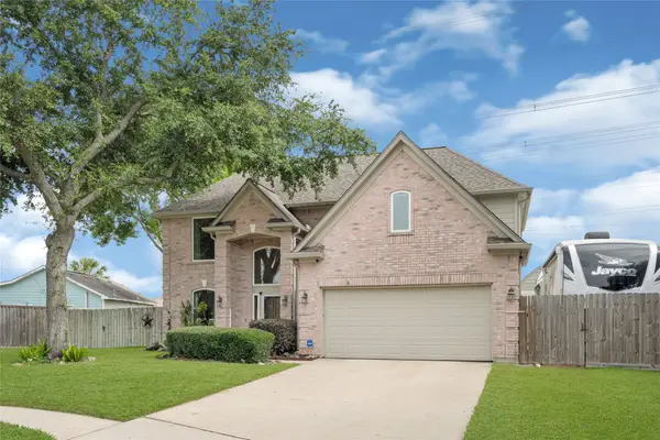 2205 W Van Trease Drive, Deer Park, TX 77536
