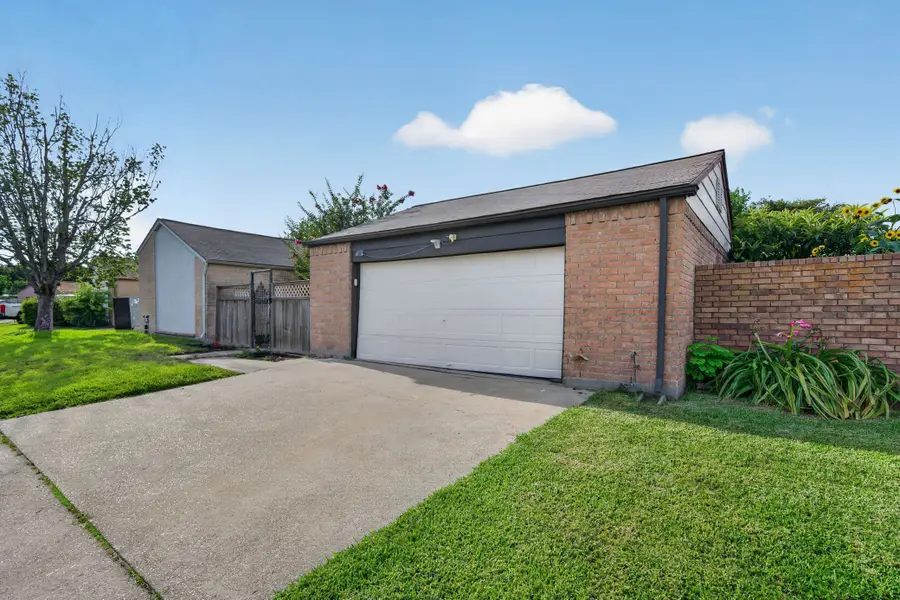 6 Quailwood Drive, Baytown, TX 77521 - #3