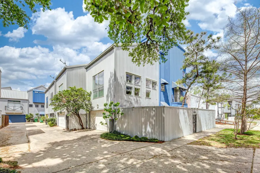 2714 Chenevert Street, Houston, TX 77004 - #2