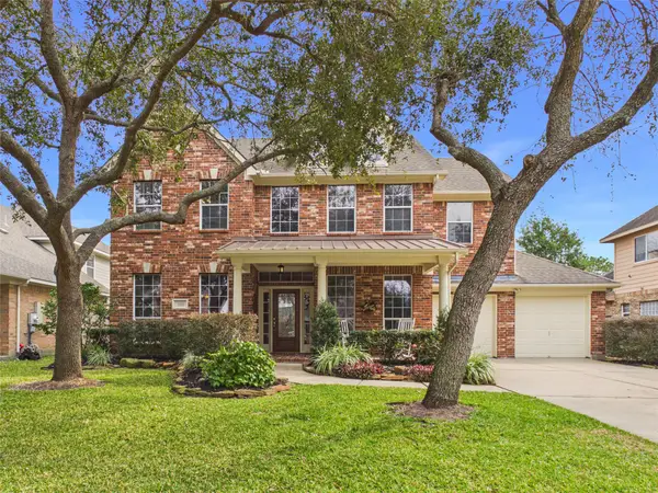 308 Shore Breeze Lane, League City, TX 77573