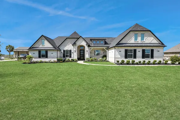 7723 Stratford Hall Drive, Rosharon, TX 77583