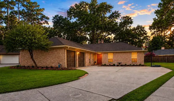 12027 Paradise Valley Drive, Houston, TX 77066