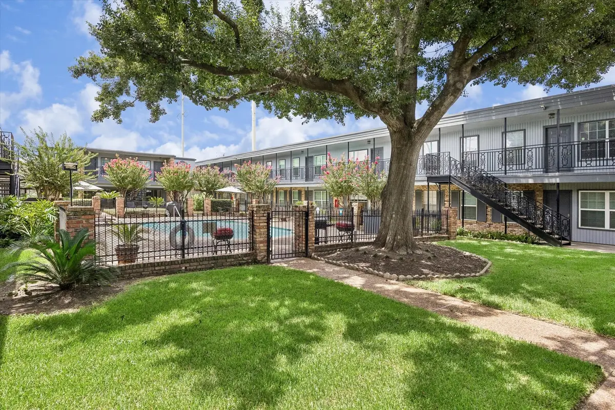 3131 Southwest Freeway #46, Houston, TX 77098 - #1