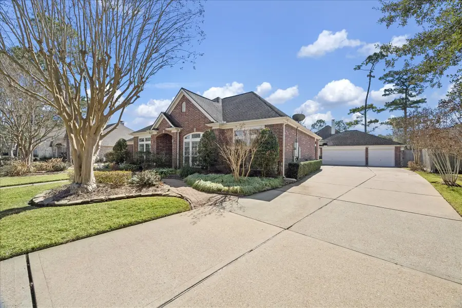 1004 Pine Cone Lane, Friendswood, TX 77546 - #2