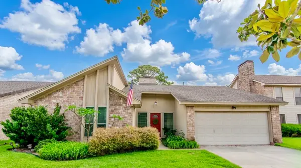 3119 Shawnee Drive, Sugar Land, TX 77479