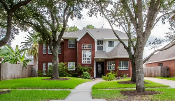 4700 Broadmoor Drive, League City, TX 77573