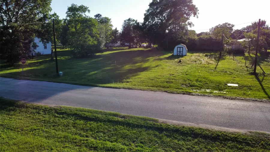 345 20th Street, Hempstead, TX 77445 - #2