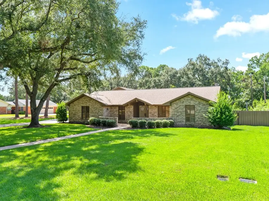 2624 Oak Drive Drive, Bay City, TX 77414 - #2