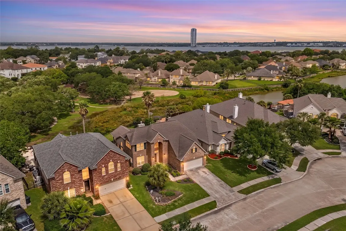 108 Marina Oaks Drive, Kemah, TX 77565 - #1
