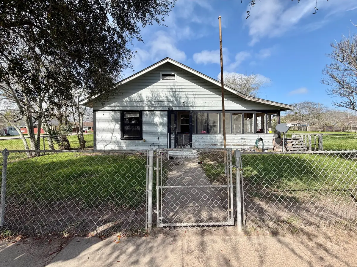 326 W 2nd Street, Freeport, TX 77541 - #1