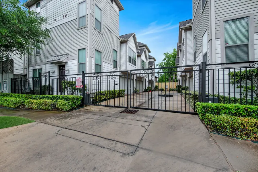 2322 Naomi Street, Houston, TX 77054 - #2
