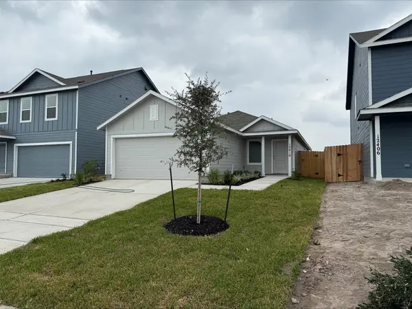 5622 Shelford Birch Drive, Conroe, TX 77303