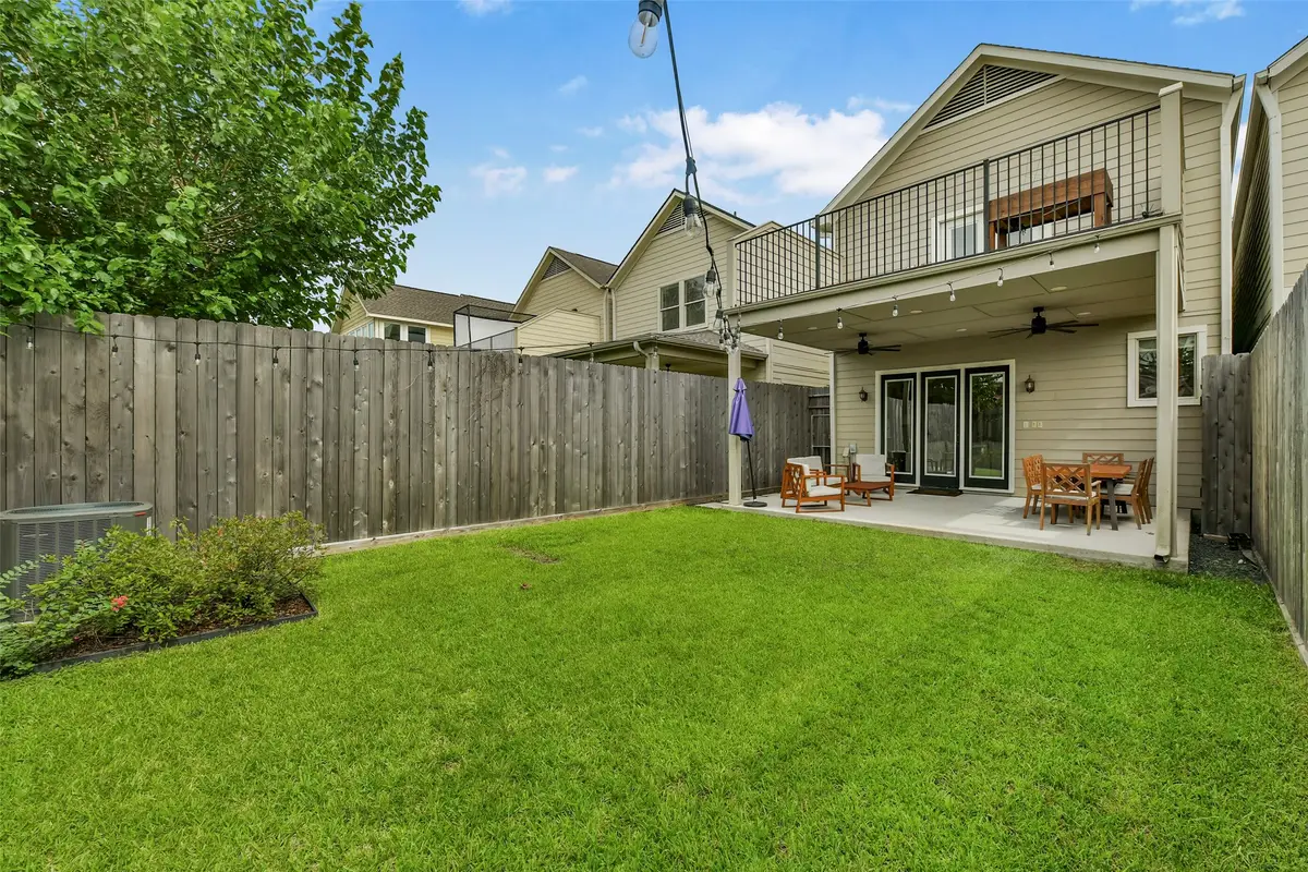 652 E 6th 1/2 Street, Houston, TX 77007 - #1