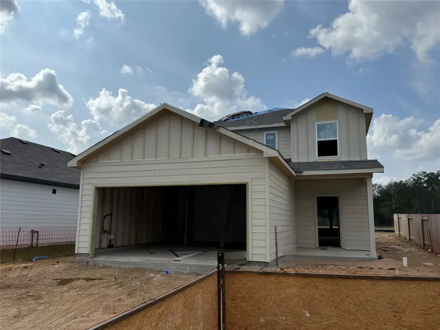 10762 Red Flagstone Drive, Conroe, TX 77306 - Image #2