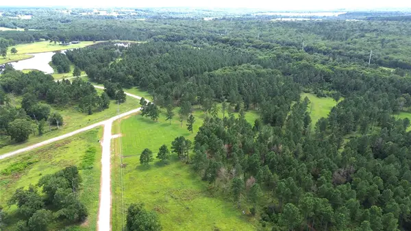 1320 Buckhorn Creek, Crockett, TX 75835