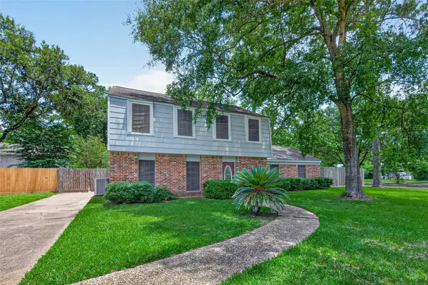 2239 Parkdale Drive, Houston, TX 77339