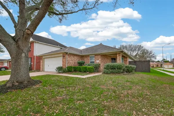 8202 Kingsbridge Meadow Drive, Houston, TX 77083