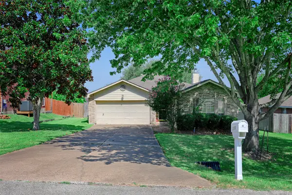 319 Leisure Lane, Montgomery, TX 77356