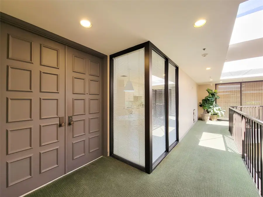 9333 Memorial Drive #410, Houston, TX 77024 - Image #3