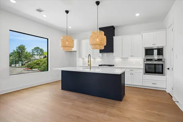 1323 W 22nd Street, Houston, TX 77008