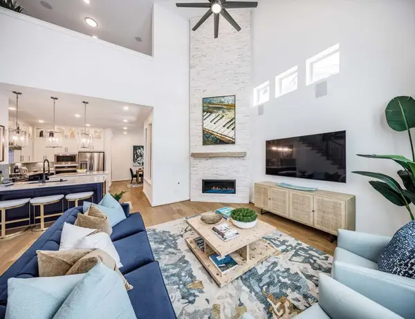 607 Cypress Valley Avenue, Montgomery, TX 77316