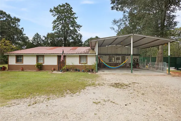 1309 S Franklin Avenue, Cleveland, TX 77327