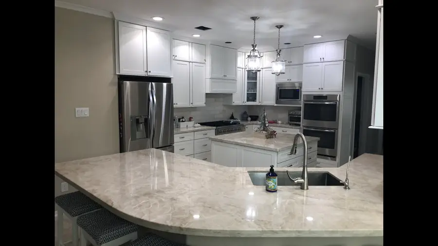 1103 Deer Valley Drive, Friendswood, TX 77546 - Image #3