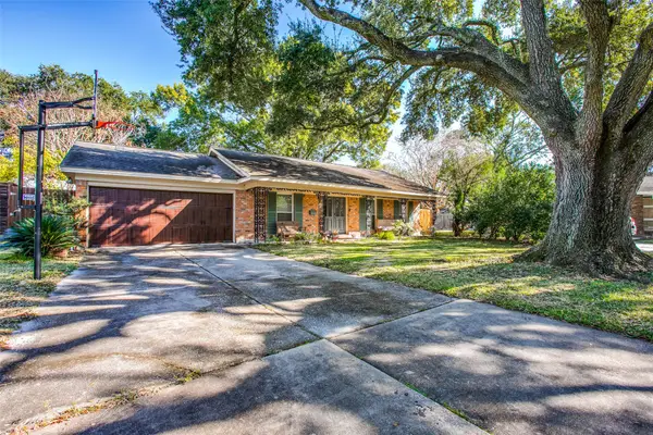 8503 Manhattan Drive, Houston, TX 77096