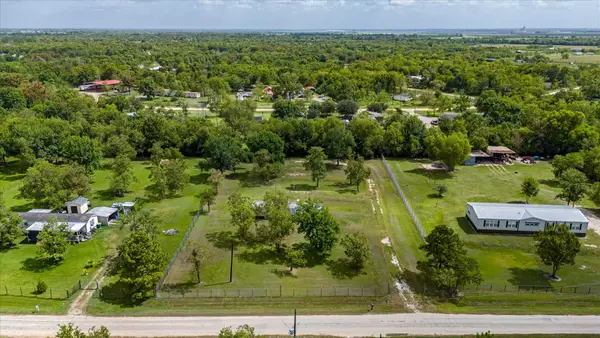 182 County Road 4801, Dayton, TX 77535