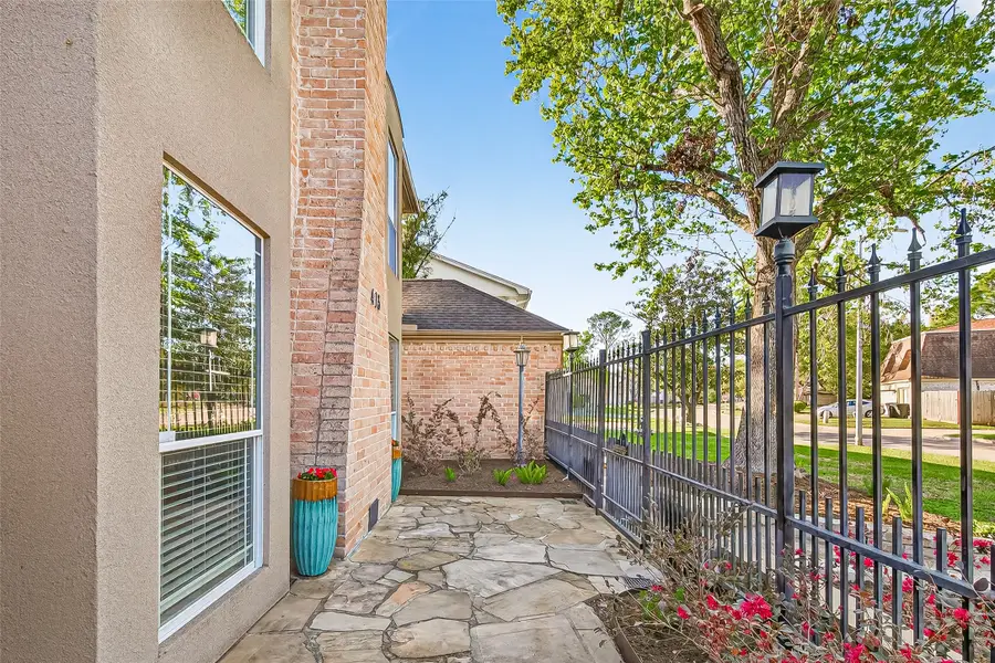415 Lakeside Estates Drive, Houston, TX 77042 - #3