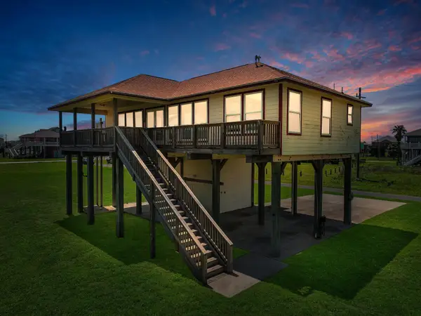 2006 Idyle View, Crystal Beach, TX 77650