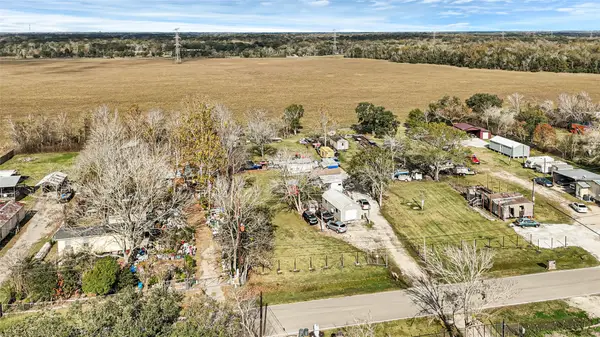 6919 Summer Lane, Rosharon, TX 77583