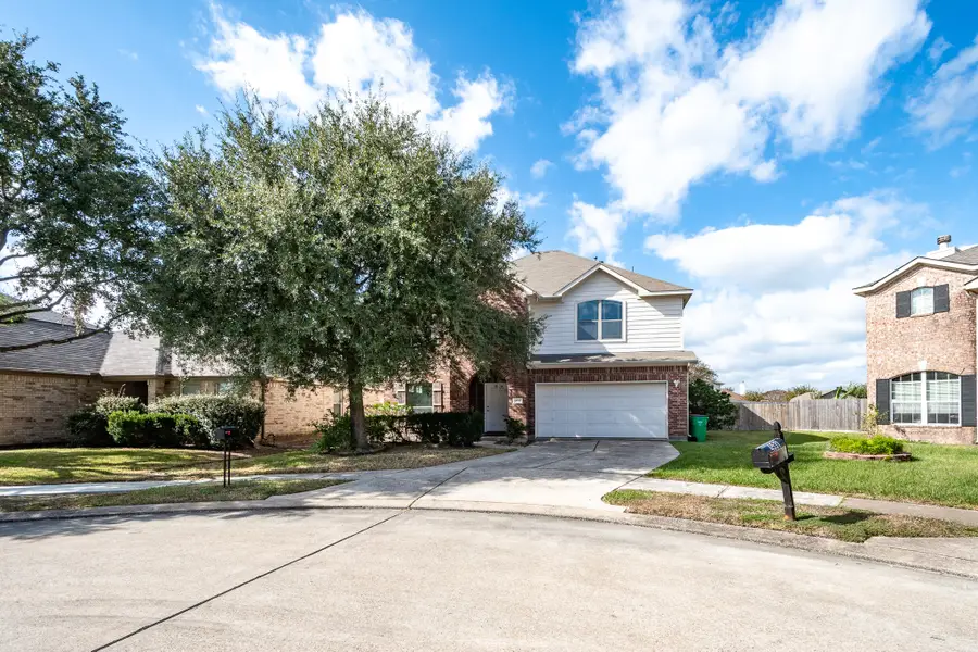 4527 Knights Court, Baytown, TX 77521 - Image #2
