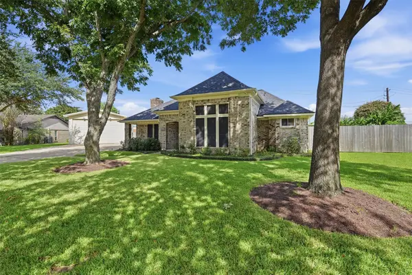 3102 Oaken Lane, La Porte, TX 77571