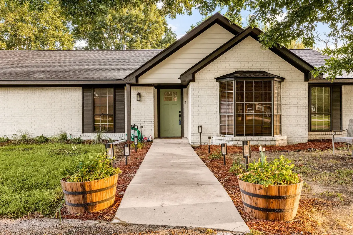 805 Redberry Hill Road, Baytown, TX 77521 - #1
