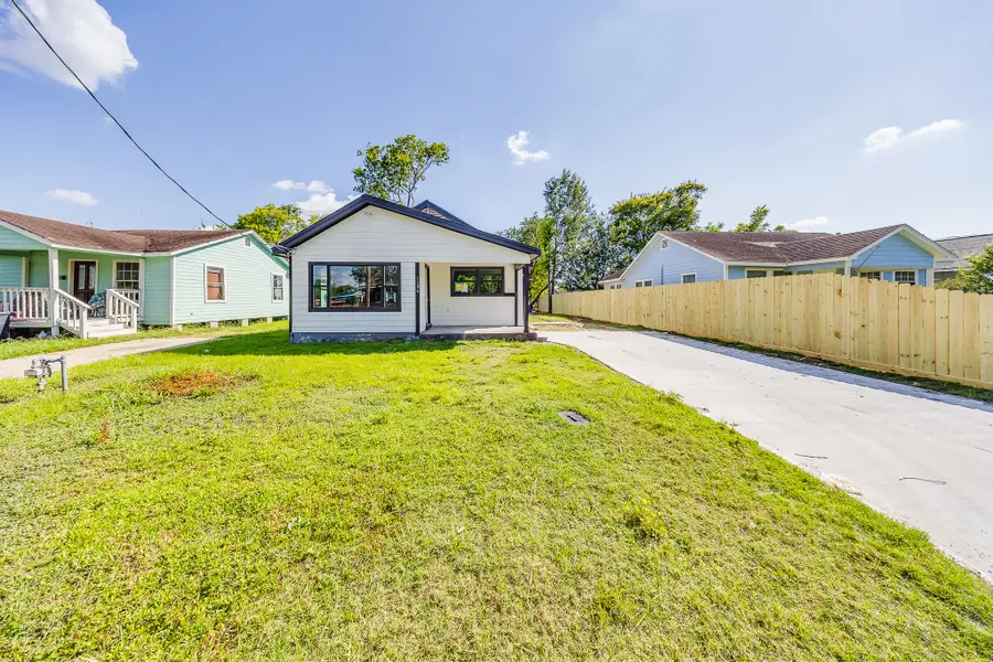 1106 11th Street, Galena Park, TX 77547 - #2