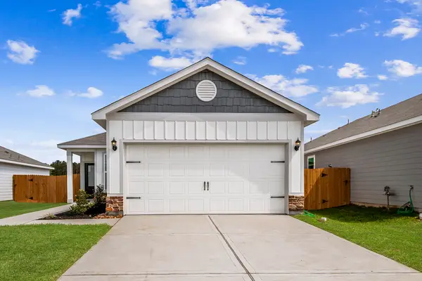 15858 Berry Hill Drive, Conroe, TX 77303