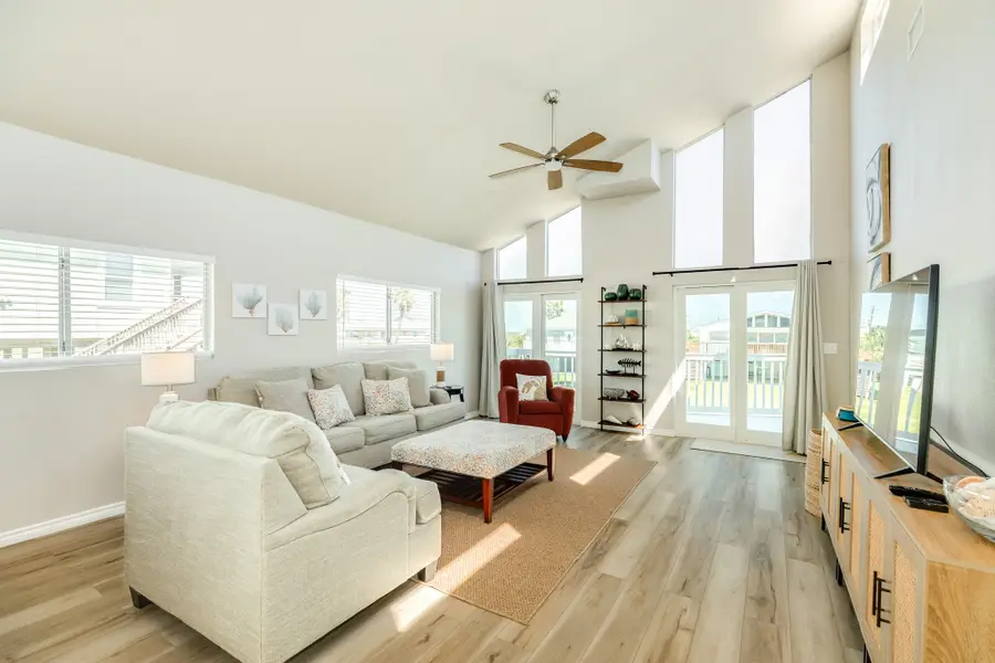 115 Doubloon Drive, Freeport, TX 77541 - #3