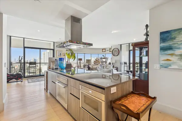 1701 Hermann Drive #22CE, Houston, TX 77004