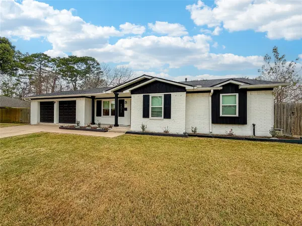 6811 Heron Drive, Houston, TX 77087