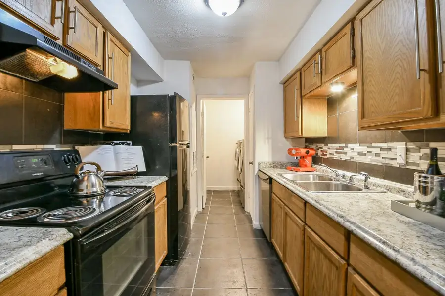 9700 Leawood Boulevard #311, Houston, TX 77099 - #3