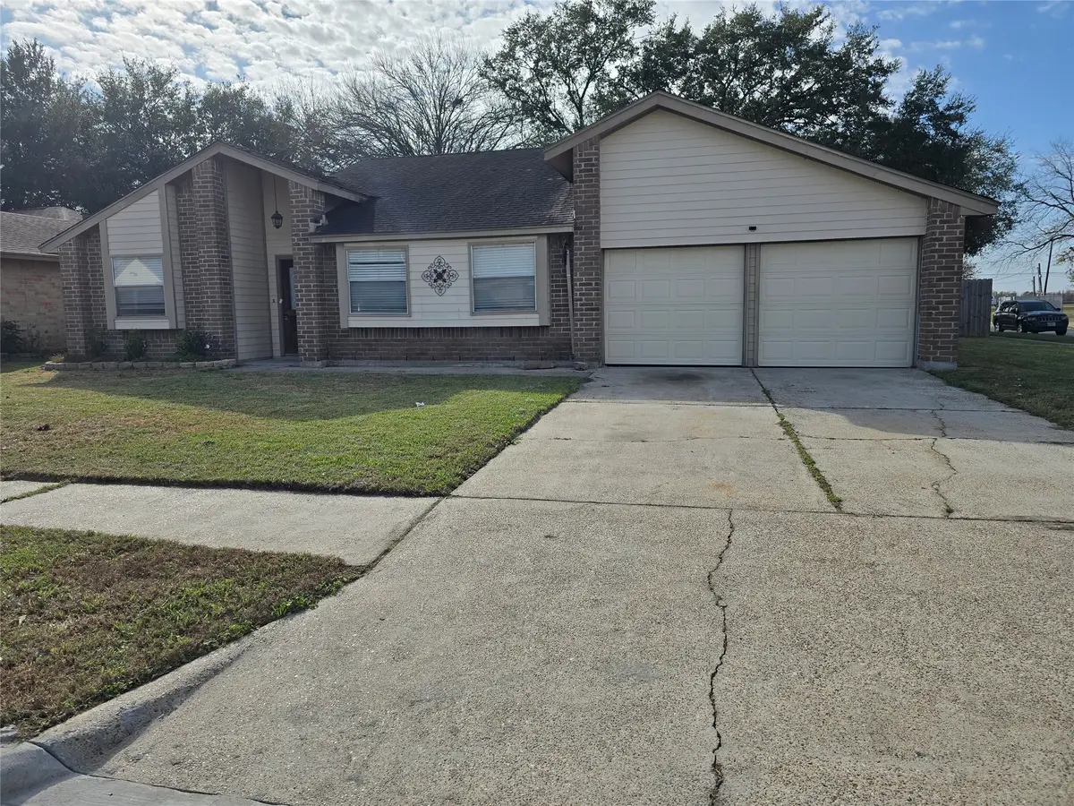 7611 Seminole Street, Baytown, TX 77521 - #1