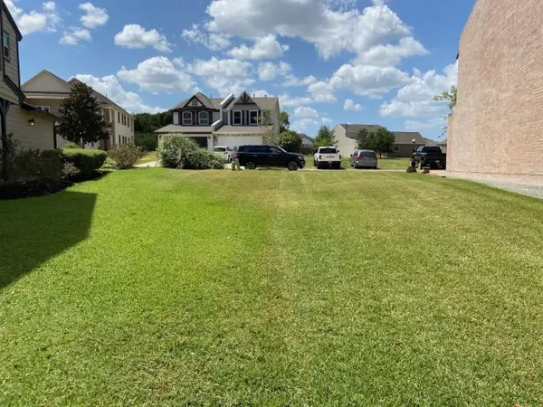 227 Capetown, Conroe, TX 77356