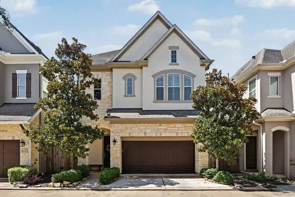 8222 Merlot Lane, Houston, TX 77055