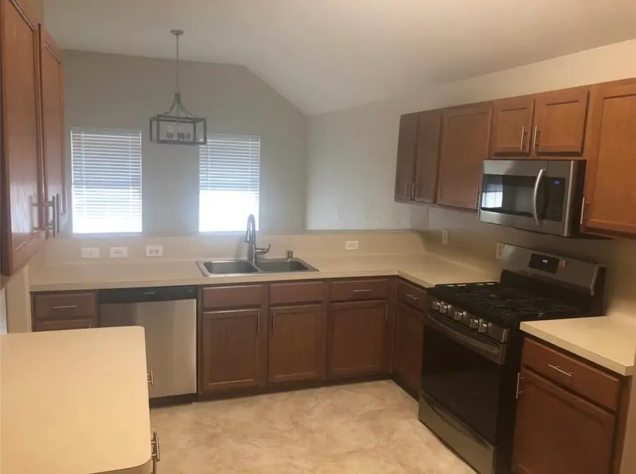 4015 East Teal Estates Circle, Fresno, TX 77545 - #3